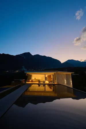 Bingzhong Luo Yunye Jianjiang Отели рядом с достопримечательностью «The First Bend of Nujiang River»