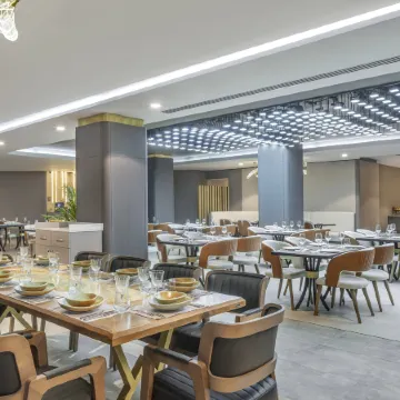 Billionaire Ramada Plaza by Wyndham Batumi