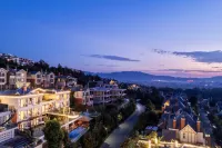 Wonderland, hot spring resort