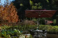 Yunqi Bamboo Courtyard Hotels near Futuo Temple