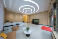 Yuantong Smart Hotel (Xuanwei Railway Station)