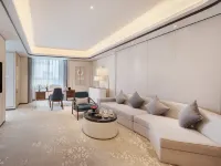Shanghai Sunshine Hotel (Hongqiao Road Subway Station) Hotels near Changning
