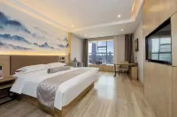 HEBE Xiyin Hotel (Loudi South Station)