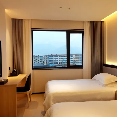 Hetianxia Hotel (Pujiang Passenger Transport Center)