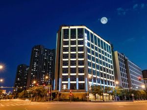 Zhencheng Hotel(Beijing South Railway Station West Tieying Subway Station Store)