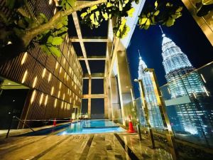 Tropicana The Residences KLCC - SleekStay