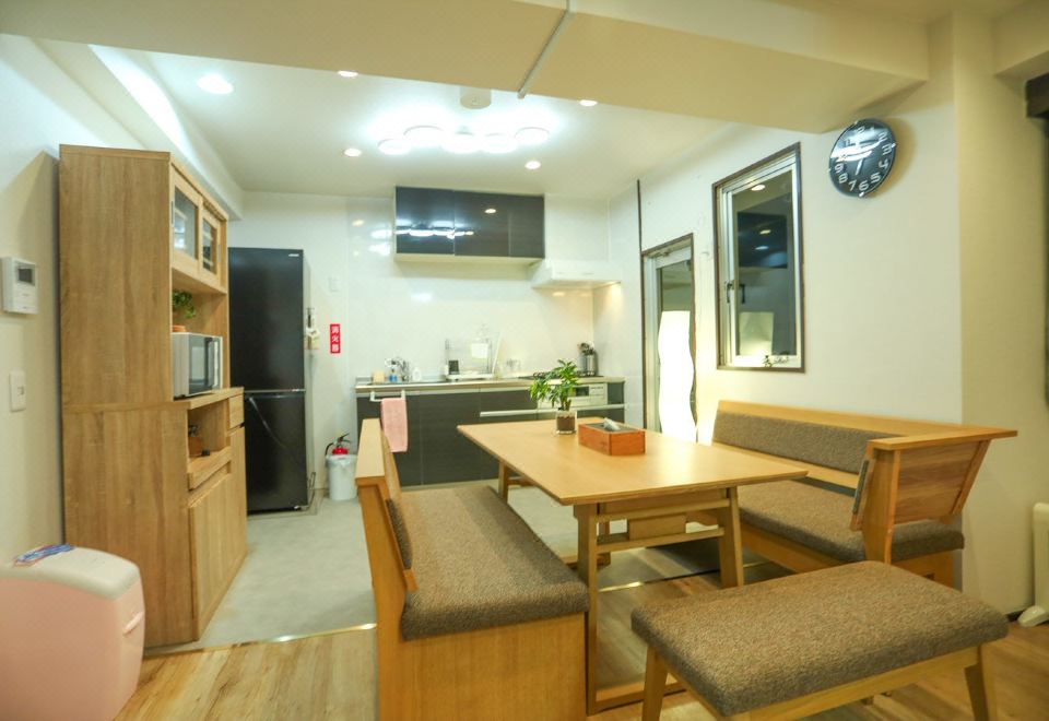 Nagoya Apartment Oosu의 외관 및 입구 이미지