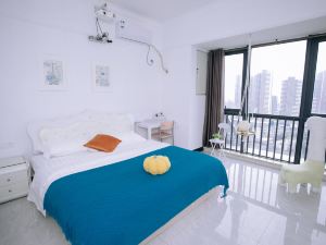 Youjia International Apartment