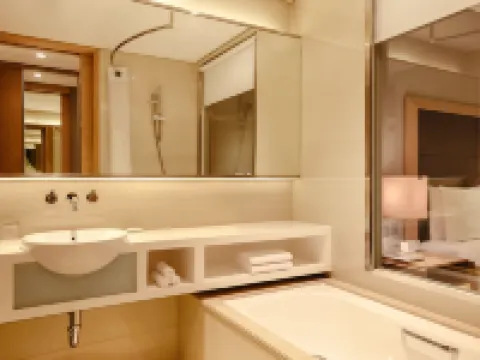 DoubleTree by Hilton Jakarta Kemayoran Hotels near Sea World Ancol