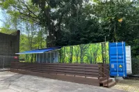 Shipping Container Hotel at Haw PAR Villa Hôtels à : Queenstown