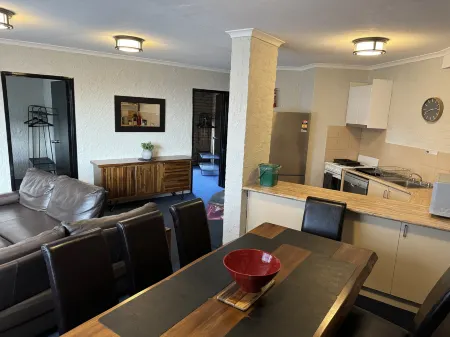 Attunga Alpine Lodge & Apartments