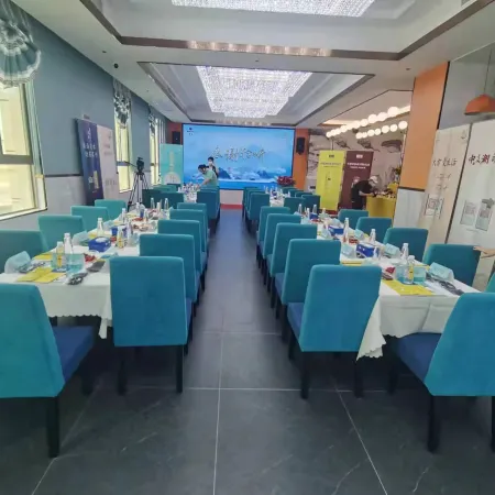 Vienna International Hotel (Tunchang Jiefang Road Branch)