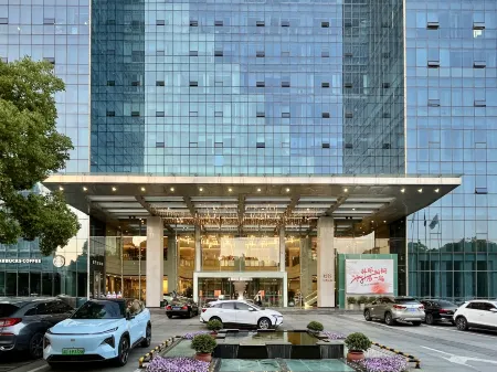 ECO Grand Hotel Отели рядом с достопримечательностью «China Dinosaur Land»