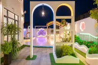 Yunian Hostel Отели в г. Наньхуэй и Шанхайский парк диких зверей