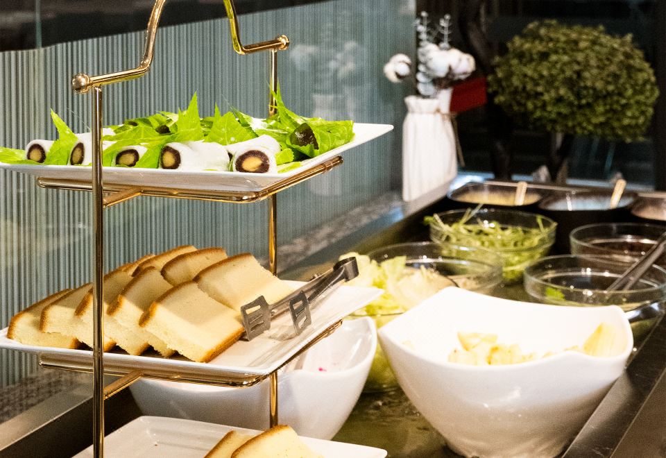 1. 시즈완 호텔 -..