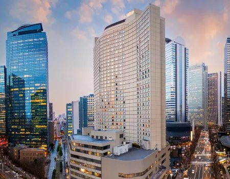 Hilton Tokyo Hotel Отели рядом со станцией Ж/д станция Идзу (Izu)