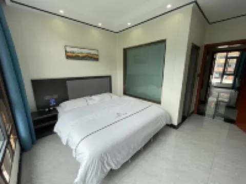 Gongshan Luoshen Homestay
