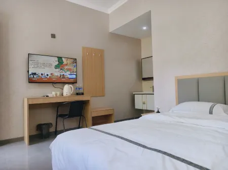 Tanchang Eman Chinese Inn (Guane'gou South Tourist Reception Center)