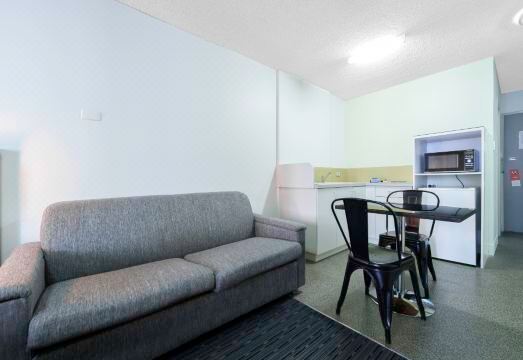 컴포트 인 & 스위트 굿어스 퍼스