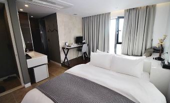 Habjeong Circle Hotel