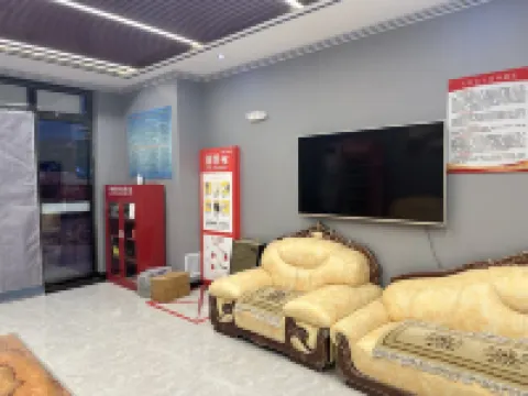 Fuxing Business Hotel in Haiyuan County