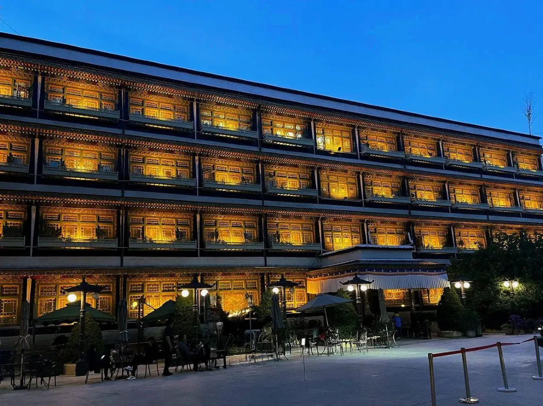 Jixiang Baoma Hotel - Lhasa