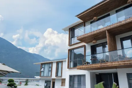 Suyin · 180 ° panoramic view · Team building party · BBQ Отели рядом с достопримечательностью «SiChuan YaAnShi ShiMianXian BuXingJie»