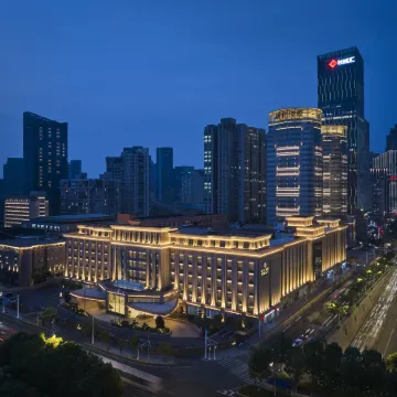 Hongshan Hotel Отели рядом с достопримечательностью «Хубэй, Китай, Южная Механическая Школа (Школьный Департамент)»
