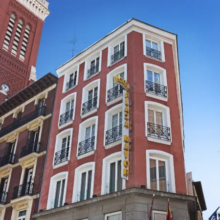 B&B Hotel Madrid Centro Plaza Mayor Отели рядом с достопримечательностью «Кава-Баха»