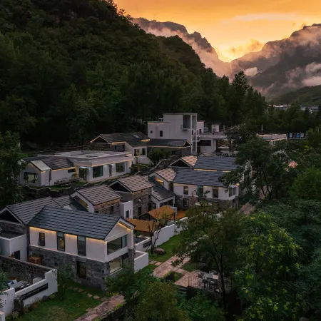 Six Six Mountain Villa (Bailigou Store, Xinxiang)