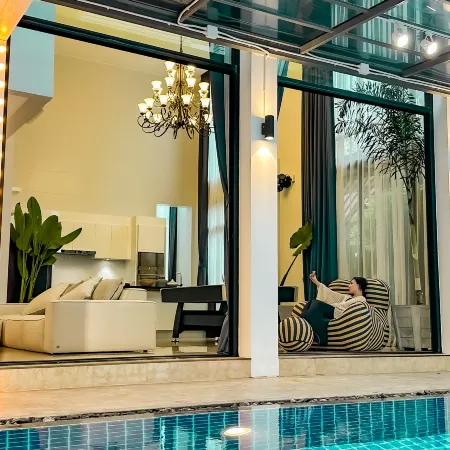 189/7bangkok 6 bedrooms private pool villa，1000square summer villa