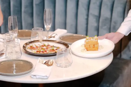 Amber Hotel-Cebu Отели рядом с достопримечательностью «Naukban Blue Lagoon»