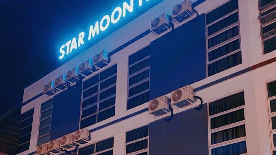 Star Moon Hotel