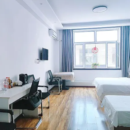 Harbin Yilong Hotel Отели рядом с достопримечательностью «Китайская медицинская больница, Хулань, Харбин»