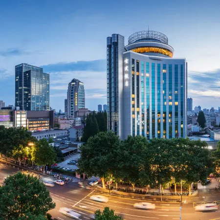 Lakeview Xuanwu Hotel
