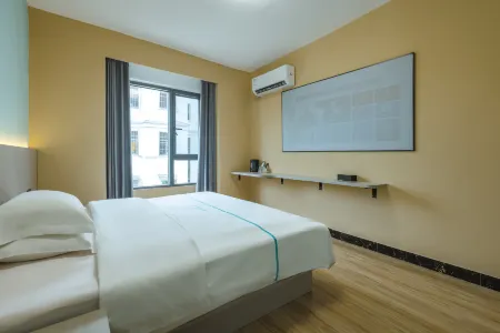 Nanchang Jinlong Hotel Отели рядом с достопримечательностью «East China University of Technology (Nanchang Campus)»