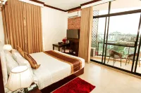 Hotel Crystal Rose - Sylhet Hotel di Sylhet