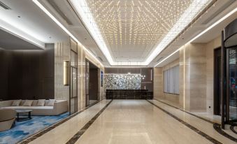 WeiDe Jingjiang Taihe Wuyue Plaza Hotel