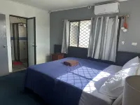 Ac airport apartment