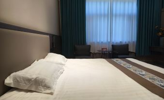 Minye Business Hotel