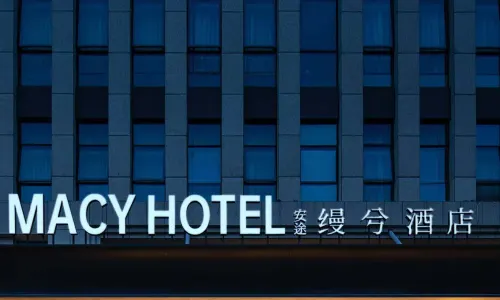 Auto Macy Hotel