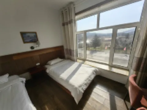 Oriental Holiday Inn Snow Town