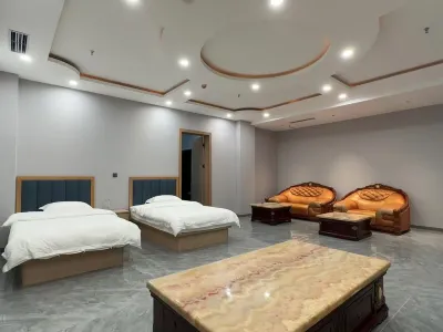 Zunhua Huihaiyuan Hot Spring Hotel Hotels near Zunhuarenmin Park