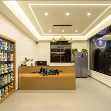 Guiyin Shanju Homestay (Zhaoxing Dong Village Scenic Area)