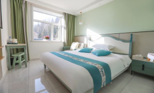 Zhang Licheng Family Hotel