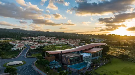 Camphortree Hotel and Resort Отели рядом с достопримечательностью «Драконный головный рок»