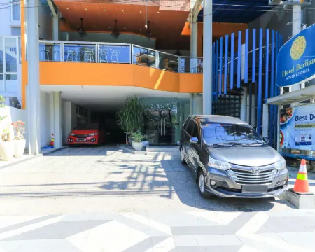 Hotel Berlian International Hotels in Krembangan