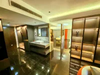 Shenmu Pengke E-Sports Hotel