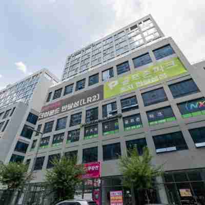 The hound hotel bandalseom2 Hotel Exterior