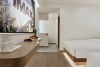 Shenfeng Juyuan View Hotel Hotels in Deqin